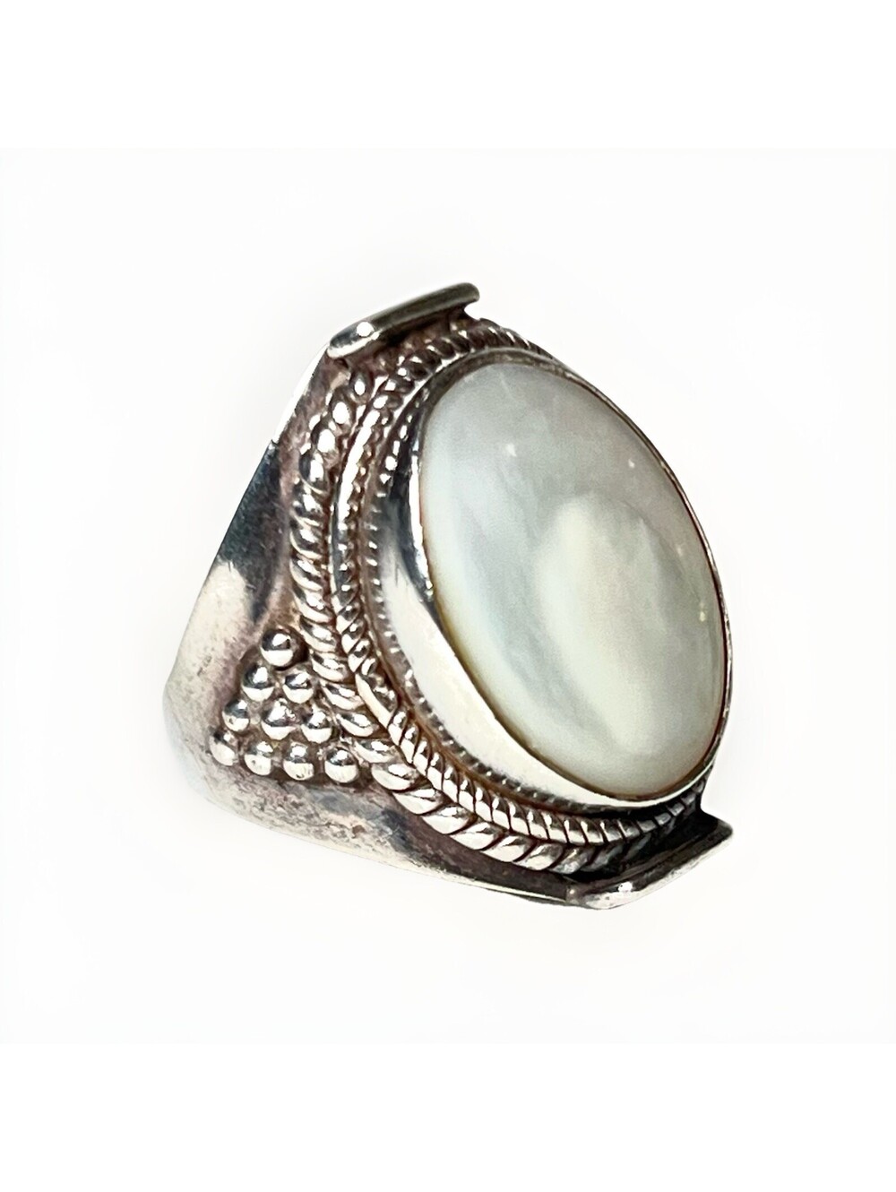 Vintage Southwestern Sterling Silver 925 Oval Mother of Pearl Shank Ring Sz 7.5